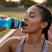 Powerade Mountain Blast 12 x 500 ml Isotonisches...
